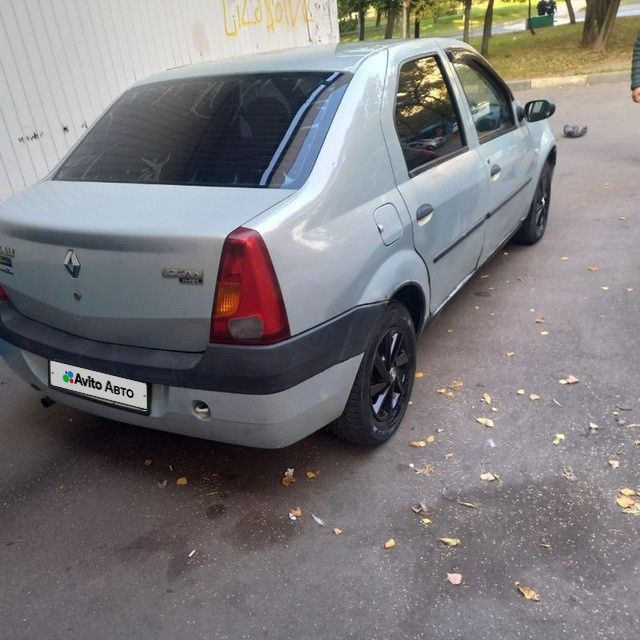 Renault Logan: фото владельца