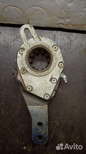 Трещoтка Mаз (рычаг регулировочный автоматический)