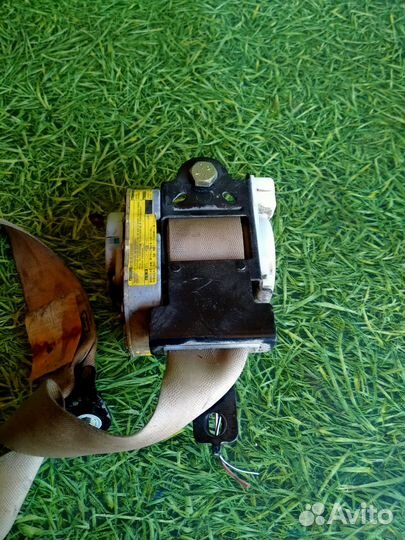 Ремень безопасности передний левый Мазда MPV 2005г