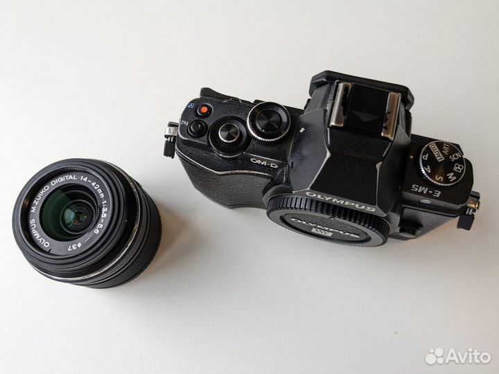 Фотоаппарат Olympus OMD-EM5 1th gen (неисправный)