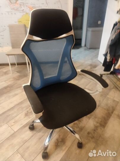 Компьютерное кресло