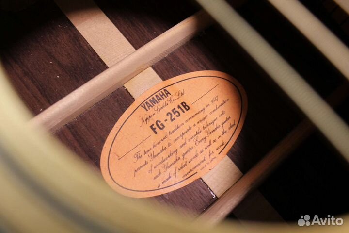 Yamaha FG-251B гитара, Япония