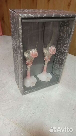 Свадебные бокалы в подарочной коробке новые