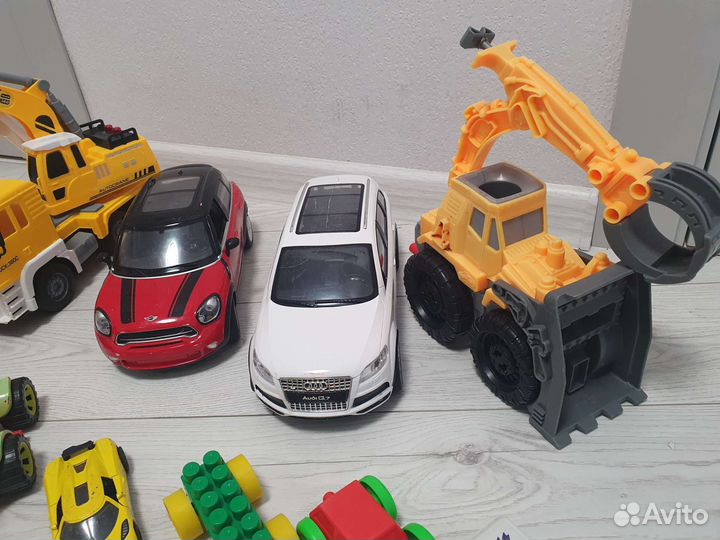 Детские машинки игрушки пакетом