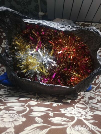 Новогодние игрушки