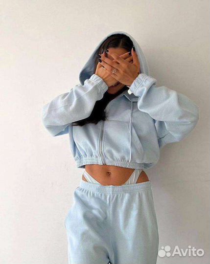 Спортивный костюм