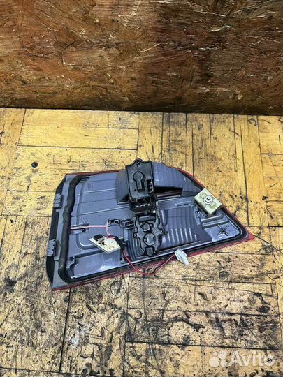 Фонарь внутренний задний левый Bmw X3 F25 2011