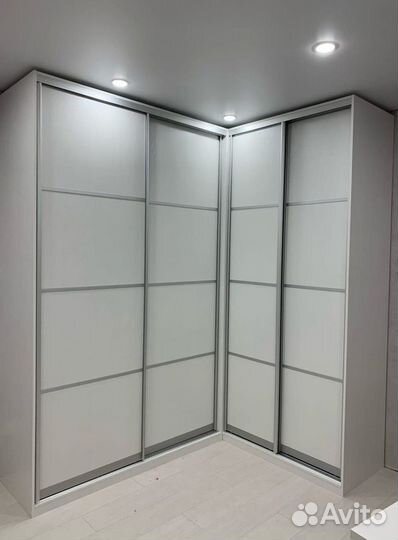 Шкаф купе встроенный