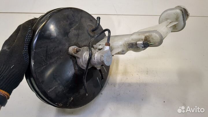 Цилиндр тормозной главный Nissan Rogue, 2010