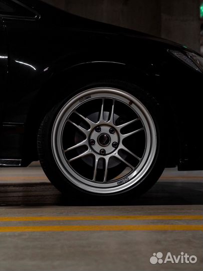 R18 Enkei RPF1 и Bridgestone Potenza Sport