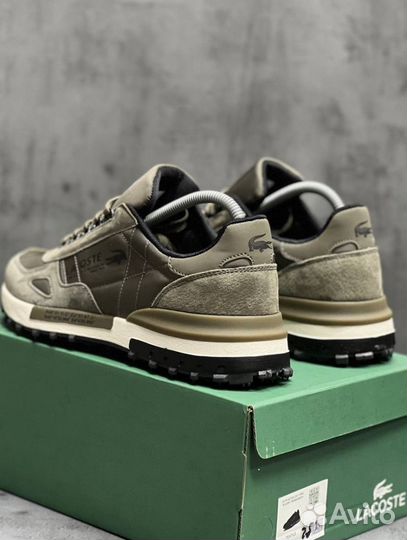 Кроссовки Lacoste спортивные