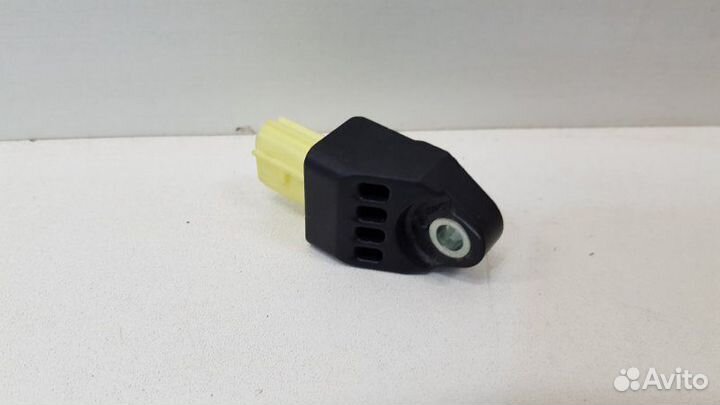 Датчик airbag передний Toyota Land Cruiser 200