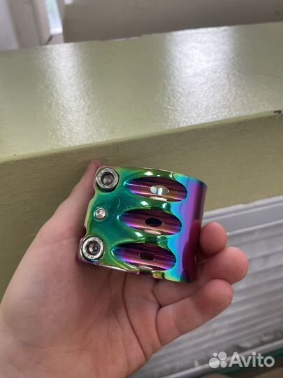 Зажим для трюкового самоката hic