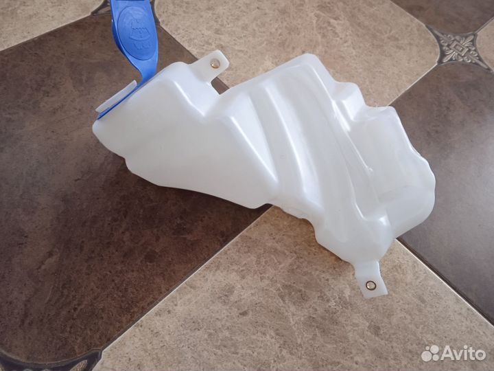 Бачок стеклоомывателя volkswagen