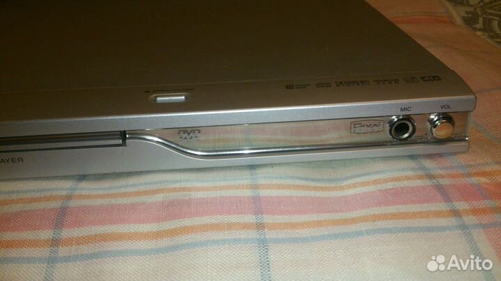 DVD плеер с караоке LG