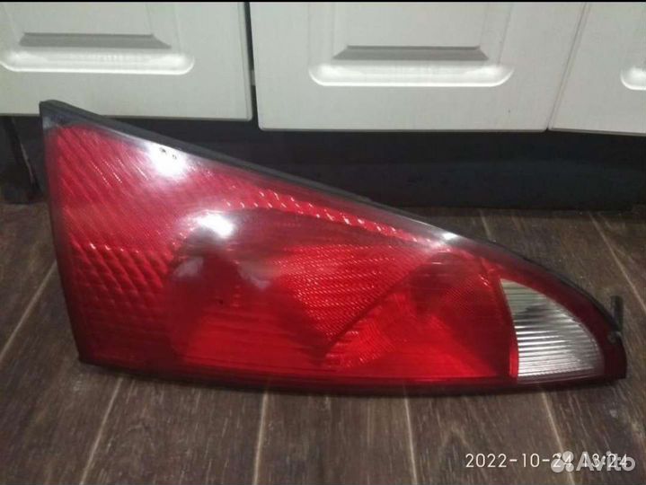 Фонарь задний ford focus 1