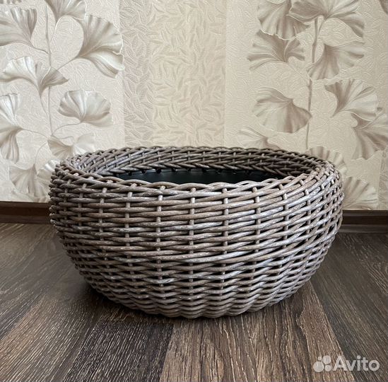 Кашпо для цветов