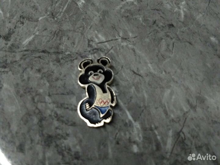 Значок олимпийский мишка