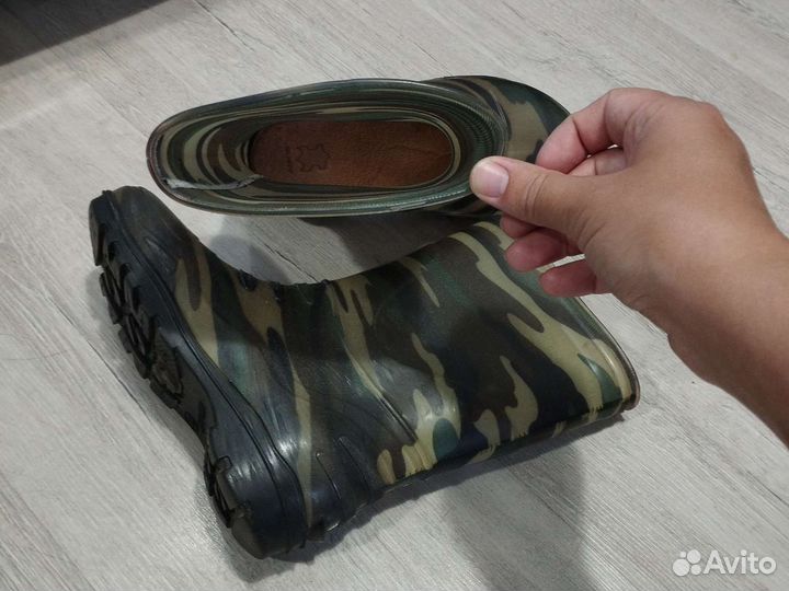 Резиновые сапоги