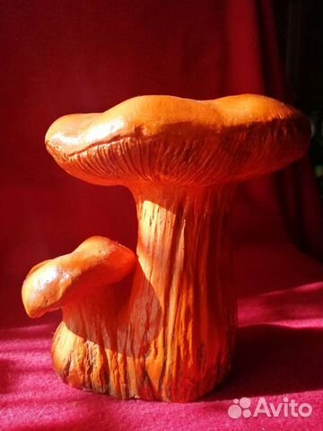 Гипсовая статуэтка в виде лисичек