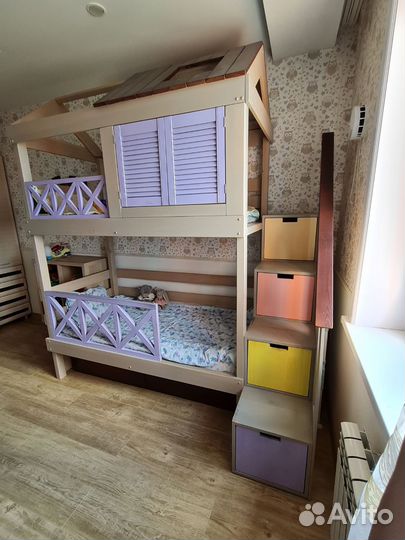 Детская кроватка
