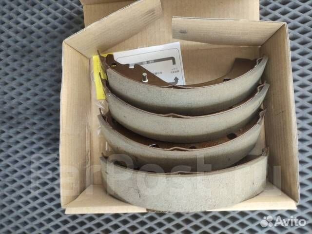 Тормозные колодки Akebono NR1082