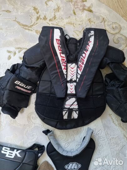 Хоккейная вратарская форма