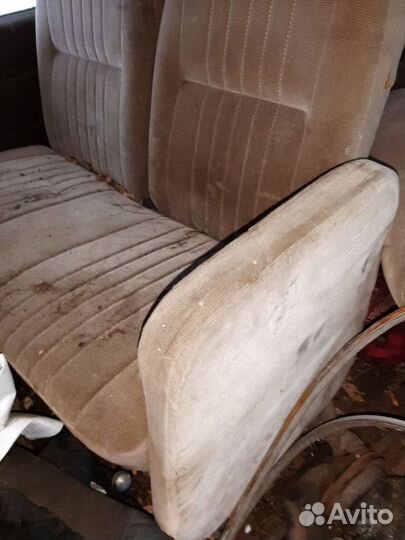 Сиденье задние Nissan Caravan 1996 arme 24