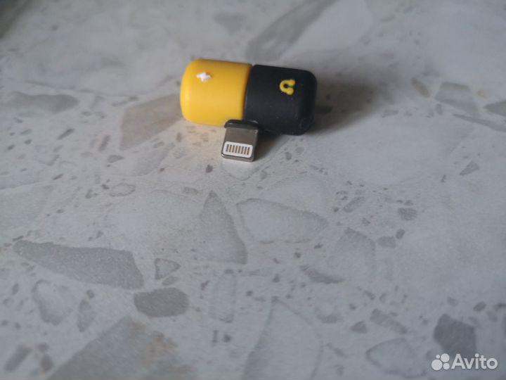 Адаптер для айфона