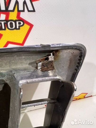 Решетка радиатора Toyota Land Cruiser Prado 120