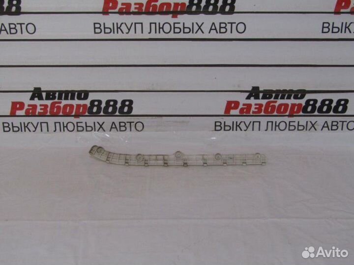 Брекет крепление бампера задний правый Mitsubishi