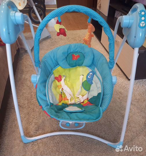 Детские качели и шезлонг