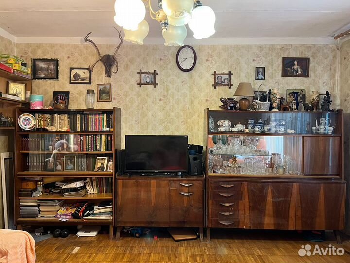 Стенка в гостиную