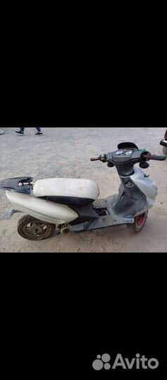 Скутер 150 кубов