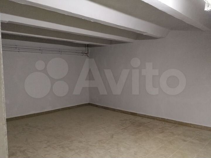 Склад, 300 м²