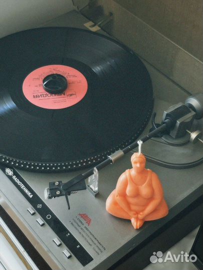 Свеча толстушка Йогиня