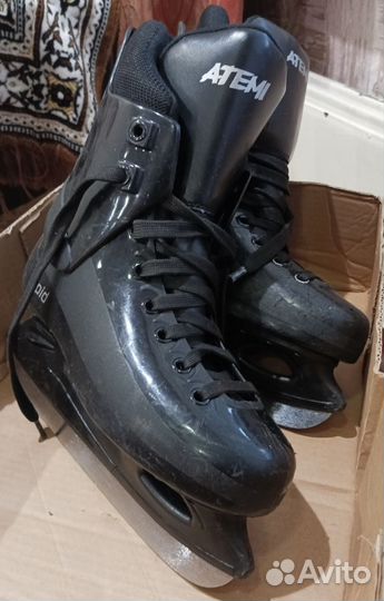 Коньки хоккейные 39 размер