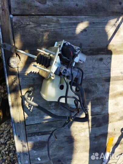 Главный тормозной цилиндр Lexus Gs430 UZS190 3uzfe