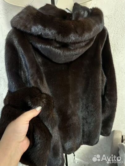 Продается норковая шуба