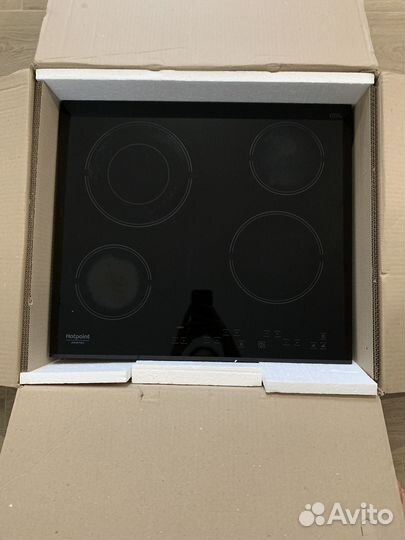 Электрическая варочная панель Hotpoint-Ariston