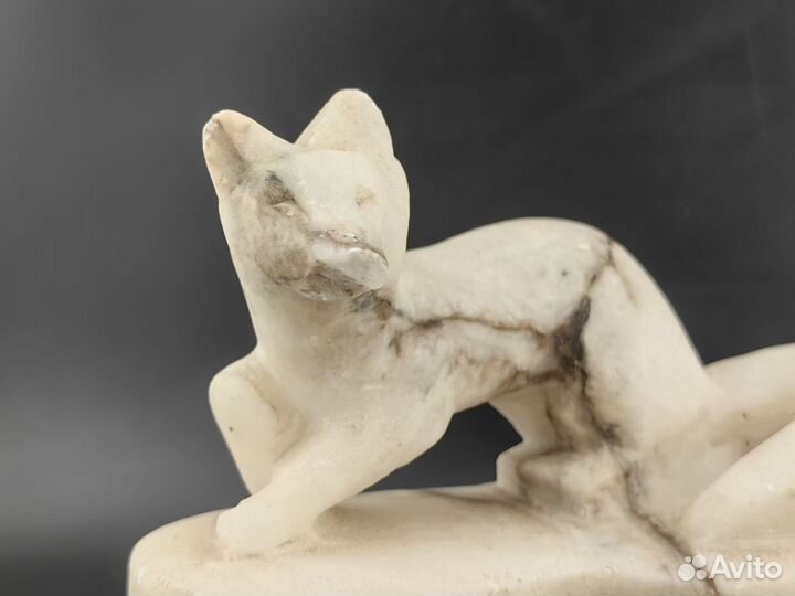 Красивая шкатулка из камня мрамор, лиса, куница СС