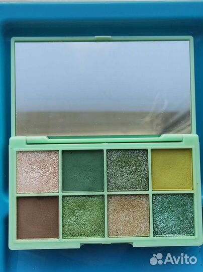 Палетка I heart revolution mini tasty avocado
