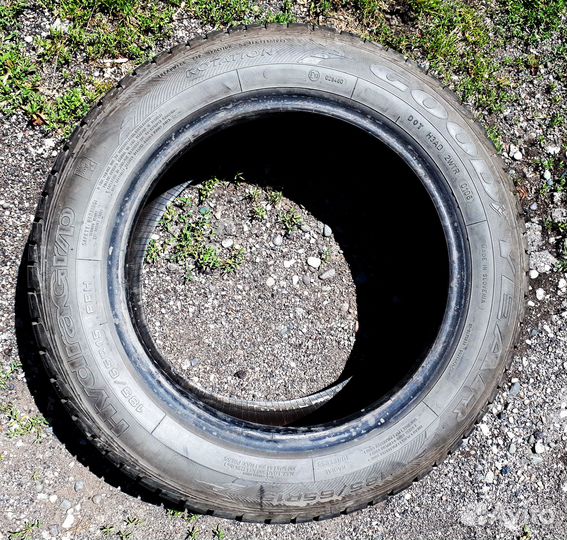 Goodyear HydraGrip 185/65 R15