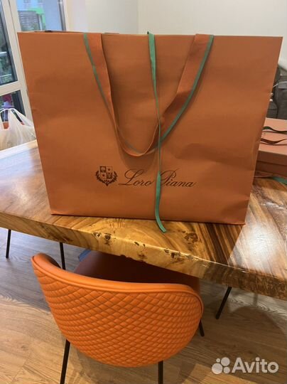 Пакет и коробка Loro Piana