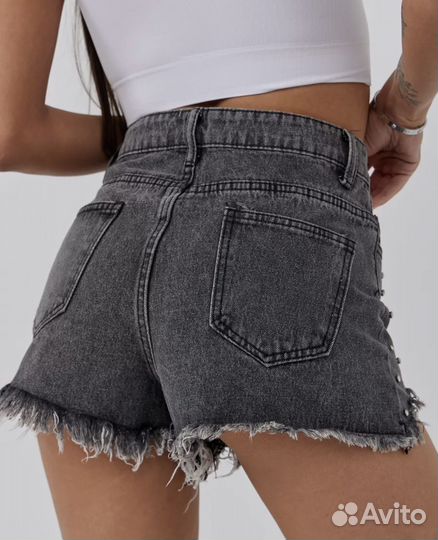 Джинсовые шорты