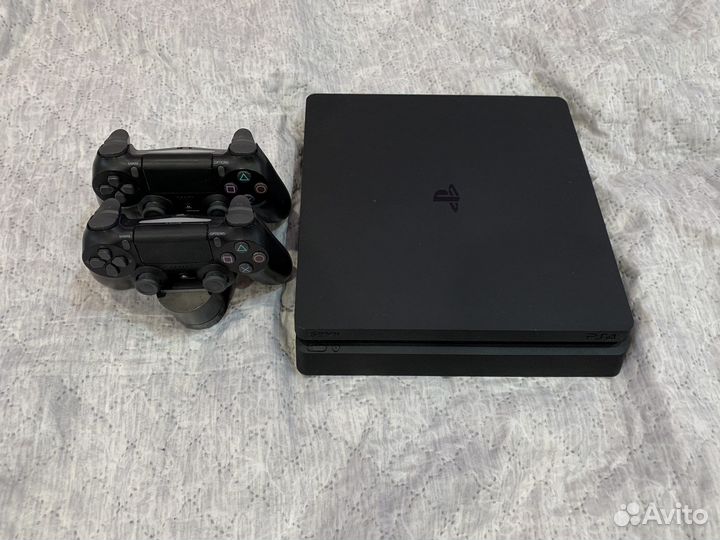 Sony PS4- зарядное устройство