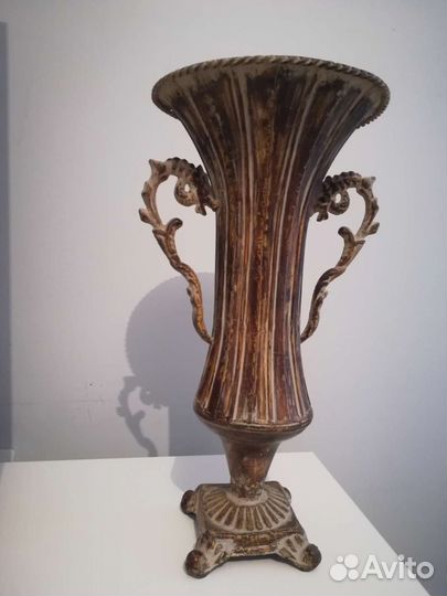 Ваза металлическая