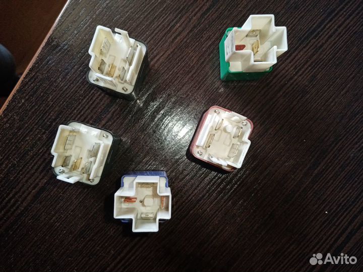 Реле тойота карина Е 2С