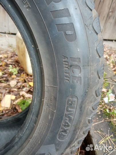 Goodyear Ultragrip Ice Arctic 235/65 R17 108T