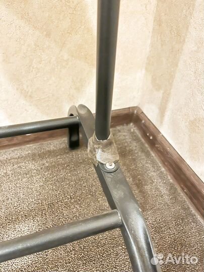 Вешалка для одежды напольная